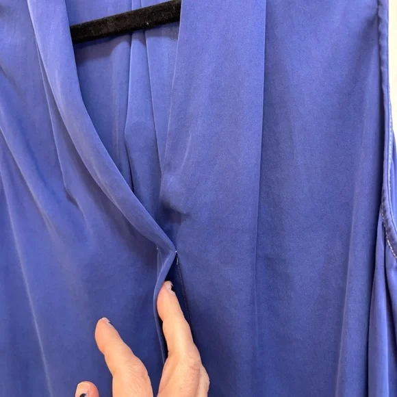 Quince Women's Blue Washable Silk Stretch Sleeveless Top Size Small - Picture 6 of 12